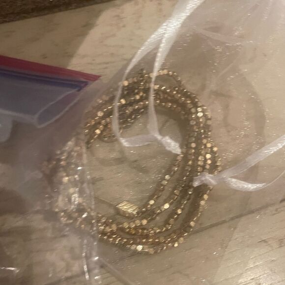 LUCKY GOLD Charm Bracelet - Picture 9 of 9